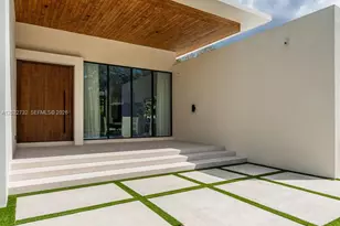 7825 SW 128th St, Pinecrest, FL 33156 - Photo 5
