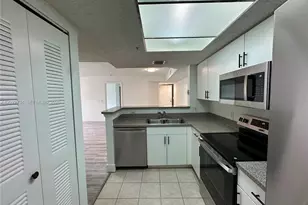 5011 Wiles Rd, Coconut Creek, FL 33073 - Photo 17