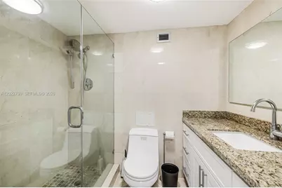6039 Collins Ave #936, Miami Beach, FL 33140 - Photo 17
