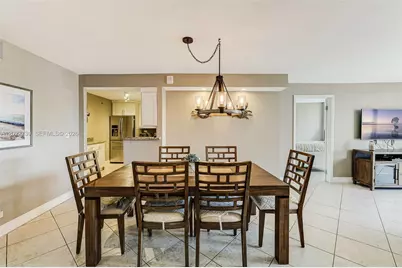 6039 Collins Ave #936, Miami Beach, FL 33140 - Photo 9