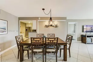 6039 Collins Ave, Miami Beach, FL 33140 - Photo 9