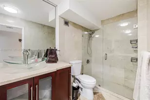 6039 Collins Ave, Miami Beach, FL 33140 - Photo 27