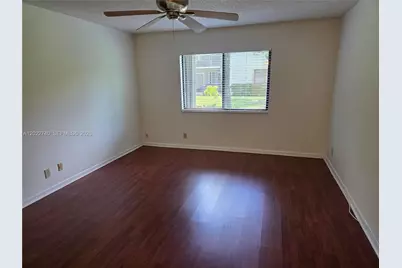 413 Lakeview Dr #104, Weston, FL 33326 - Photo 3