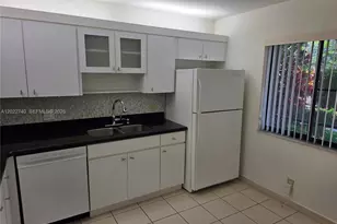 413 Lakeview Dr, Weston, FL 33326 - Photo 21