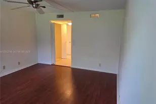 413 Lakeview Dr, Weston, FL 33326 - Photo 5