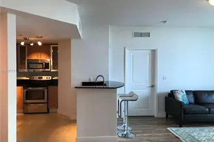 7900 Harbor Island Dr, North Bay Village, FL 33141 - Photo 9