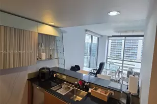 1060 Brickell Ave, Miami, FL 33131 - Photo 17