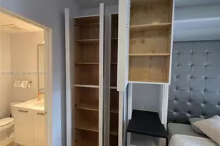 1060 Brickell Ave, Miami, FL 33131 - Photo 5