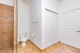 806 NE 191st St, Miami, FL 33179 - Photo 33