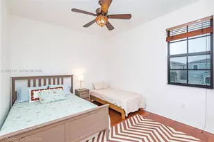 806 NE 191st St, Miami, FL 33179 - Photo 37