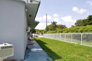 2395 NW 82nd St, Miami, FL 33147 - Photo 3