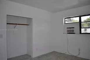 2395 NW 82nd St, Miami, FL 33147 - Photo 9