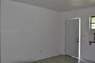 2395 NW 82nd St, Miami, FL 33147 - Photo 5
