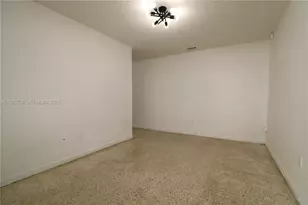 951 SW 7th St, Miami, FL 33130 - Photo 3