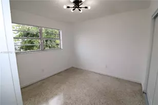 951 SW 7th St, Miami, FL 33130 - Photo 11