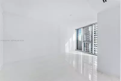 300 Biscayne Blvd Way #1802, Miami, FL 33131 - Photo 15