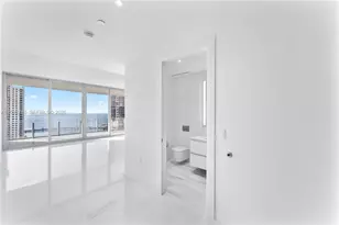 300 Biscayne Blvd Way, Miami, FL 33131 - Photo 5