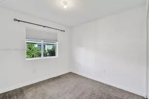 2430 SE 10th Ct, Homestead, FL 33035 - Photo 13