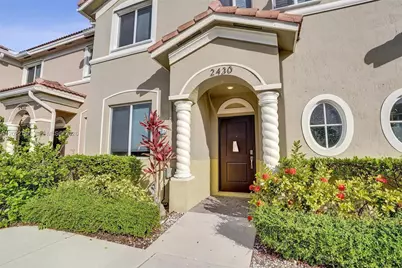 2430 SE 10th Ct, Homestead, FL 33035 - Photo 3