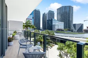 68 SE 6th St, Miami, FL 33131 - Photo 15