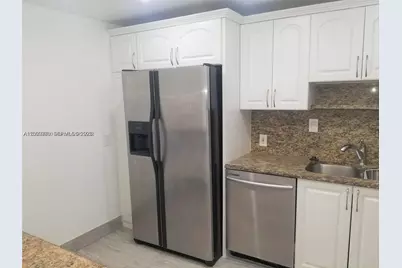 100 Bayview Dr #208, Sunny Isles Beach, FL 33160 - Photo 5