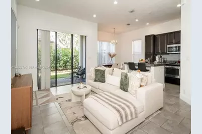 9794 W 34th Ct #0, Hialeah, FL 33018 - Photo 27