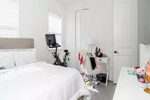 9794 W 34th Ct, Hialeah, FL 33018 - Photo 13