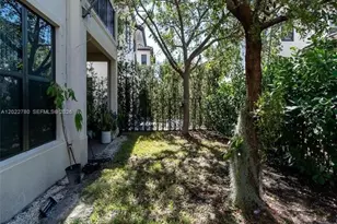 9794 W 34th Ct, Hialeah, FL 33018 - Photo 35