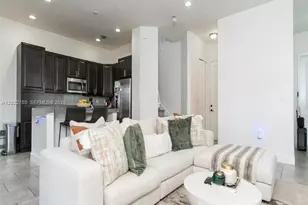 9794 W 34th Ct, Hialeah, FL 33018 - Photo 21