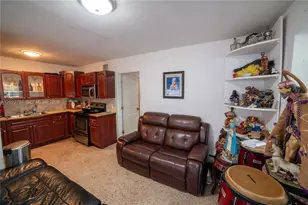 3401 NW 15th St, Miami, FL 33125 - Photo 17