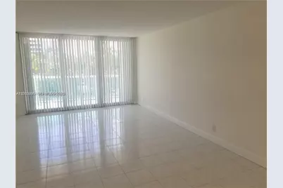 100 Bayview Dr #208, Sunny Isles Beach, FL 33160 - Photo 7