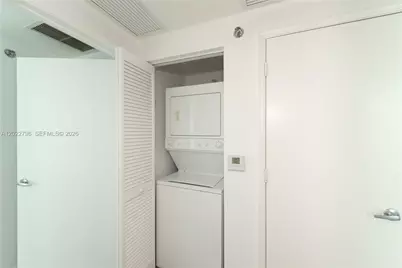 951 Brickell Ave #2100, Miami, FL 33131 - Photo 17