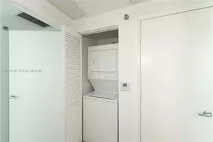 951 Brickell Ave, Miami, FL 33131 - Photo 17