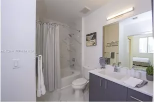 729 NW 2nd St, Miami, FL 33128 - Photo 5