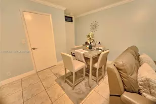 212 Lake Pointe Dr, Oakland Park, FL 33309 - Photo 21
