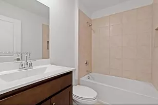 2474 SE 10th Ct, Homestead, FL 33035 - Photo 15