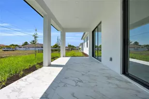 1413 NE 4th Pl, Cape Coral, FL 33909 - Photo 31