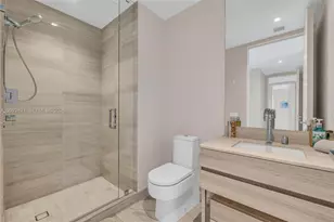 18975 Collins Ave, Sunny Isles Beach, FL 33160 - Photo 53
