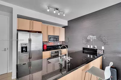 79 SW 12th St #1605, Miami, FL 33130 - Photo 3