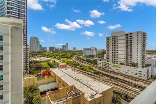 79 SW 12th St, Miami, FL 33130 - Photo 15