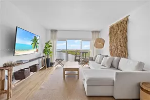 300 Bayview Dr, Sunny Isles Beach, FL 33160 - Photo 19
