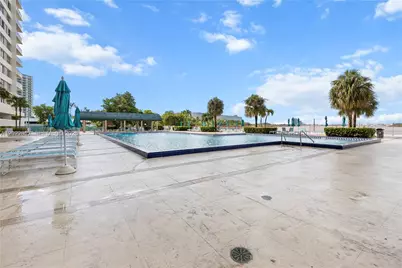 300 Bayview Dr #1504, Sunny Isles Beach, FL 33160 - Photo 37