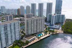 300 Bayview Dr, Sunny Isles Beach, FL 33160 - Photo 7