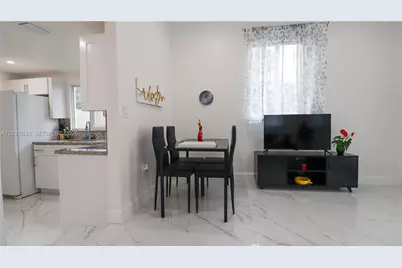 330 NW 82nd Ter, Miami, FL 33150 - Photo 9