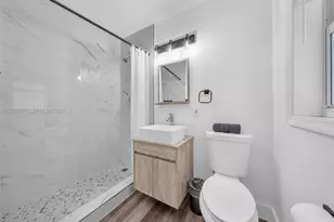 1109 NE 16th Terrace, Fort Lauderdale, FL 33304 - Photo 11