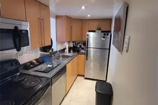 1740 NW N River Dr, Miami, FL 33125 - Photo 3