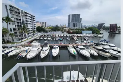 1740 NW N River Dr #512, Miami, FL 33125 - Photo 27