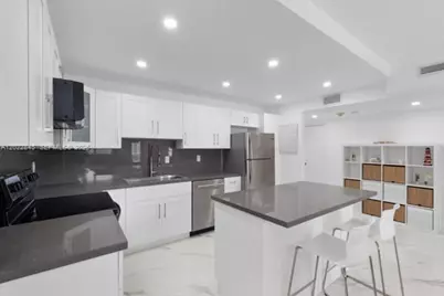 19390 Collins Ave #817, Sunny Isles Beach, FL 33160 - Photo 9