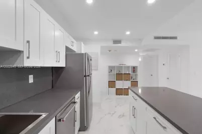 19390 Collins Ave #817, Sunny Isles Beach, FL 33160 - Photo 13