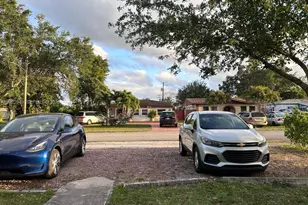 1795 NE 175th St, North Miami Beach, FL 33162 - Photo 5